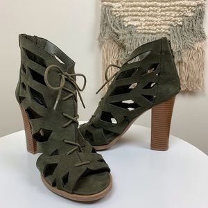 5/$25! Cutout Chunky Heels